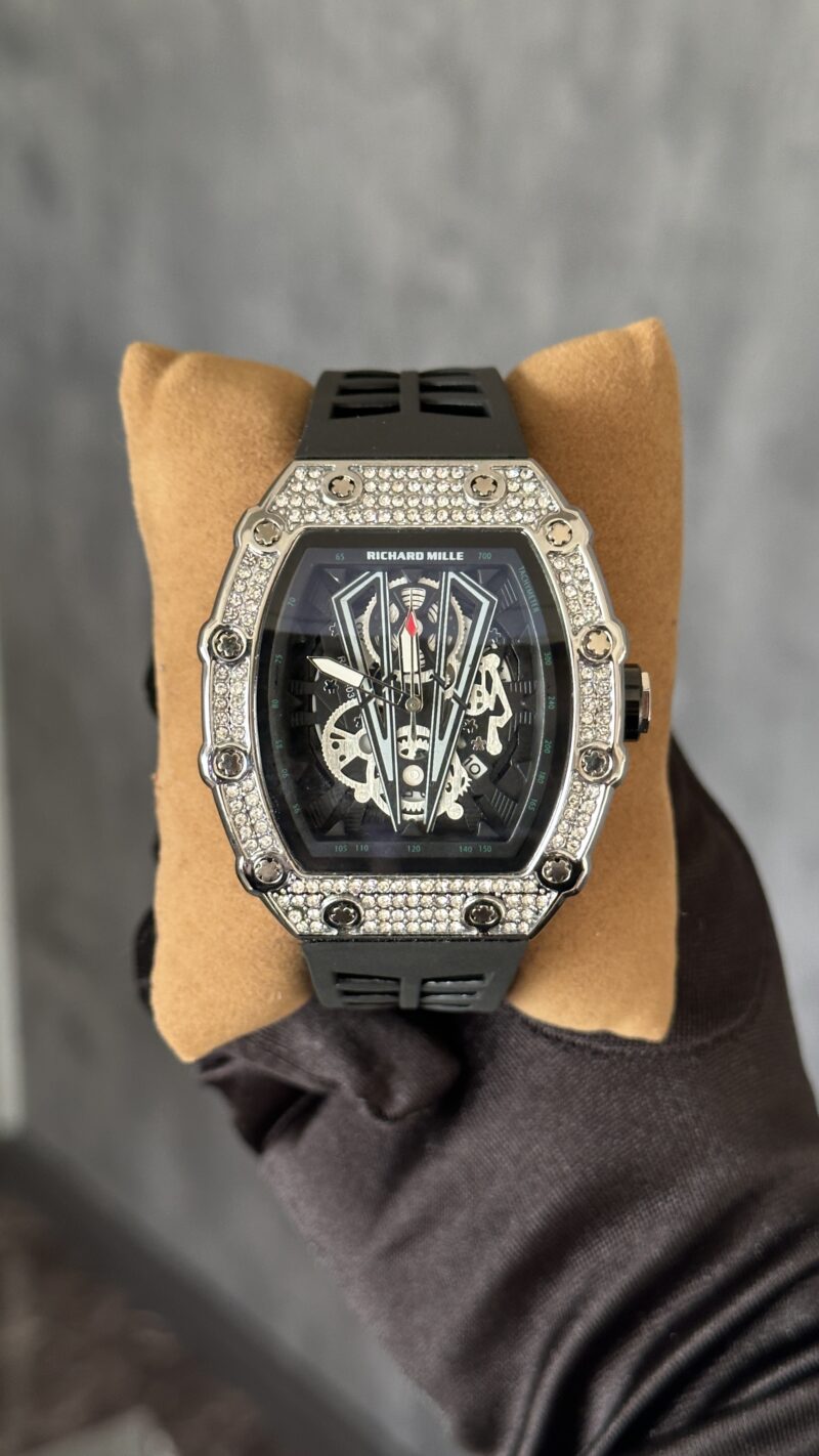 RM NEGRO BRILLANTES PLATA